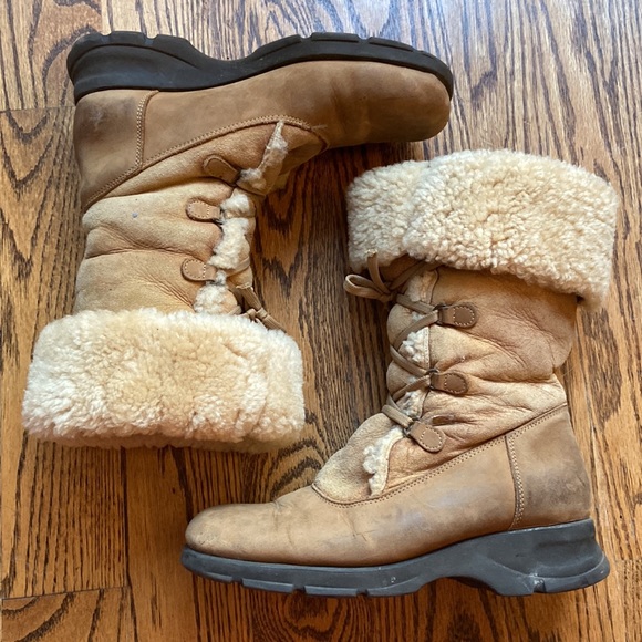 La Canadienne Shearling and Suede Winter Boots - Picture 2 of 6